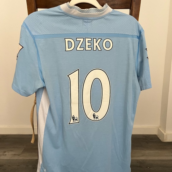 Manchester City Home Dzeko Jersey - Picture 1 of 14